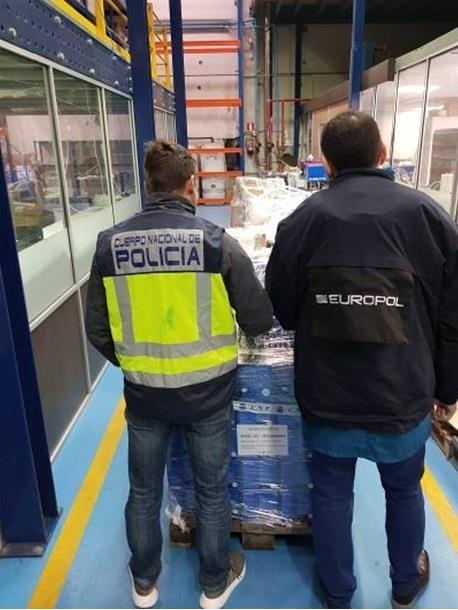 Nota De Prensa Con Fotografía E Imágenes: "Detenidas Seis Personas Por La Distri | POLICÍA NACIONAL ep notaprensafotografia e imagenes detenidas seis personasla distri