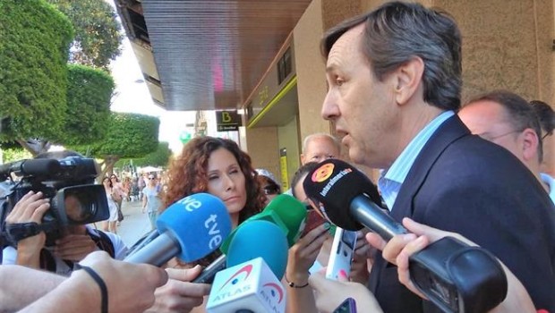 ep rafael hernando atiendelos mediosalmeria