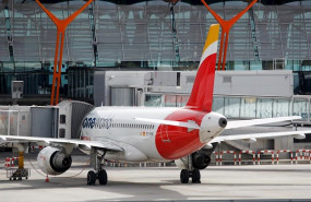 ep un avion en el aeropuerto adolfo suarez madrid-barajas donde durante la jornada han acudido los