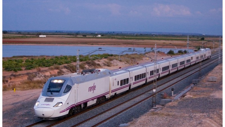 Un tren de Renfe | RENFE ep un tren de renfe