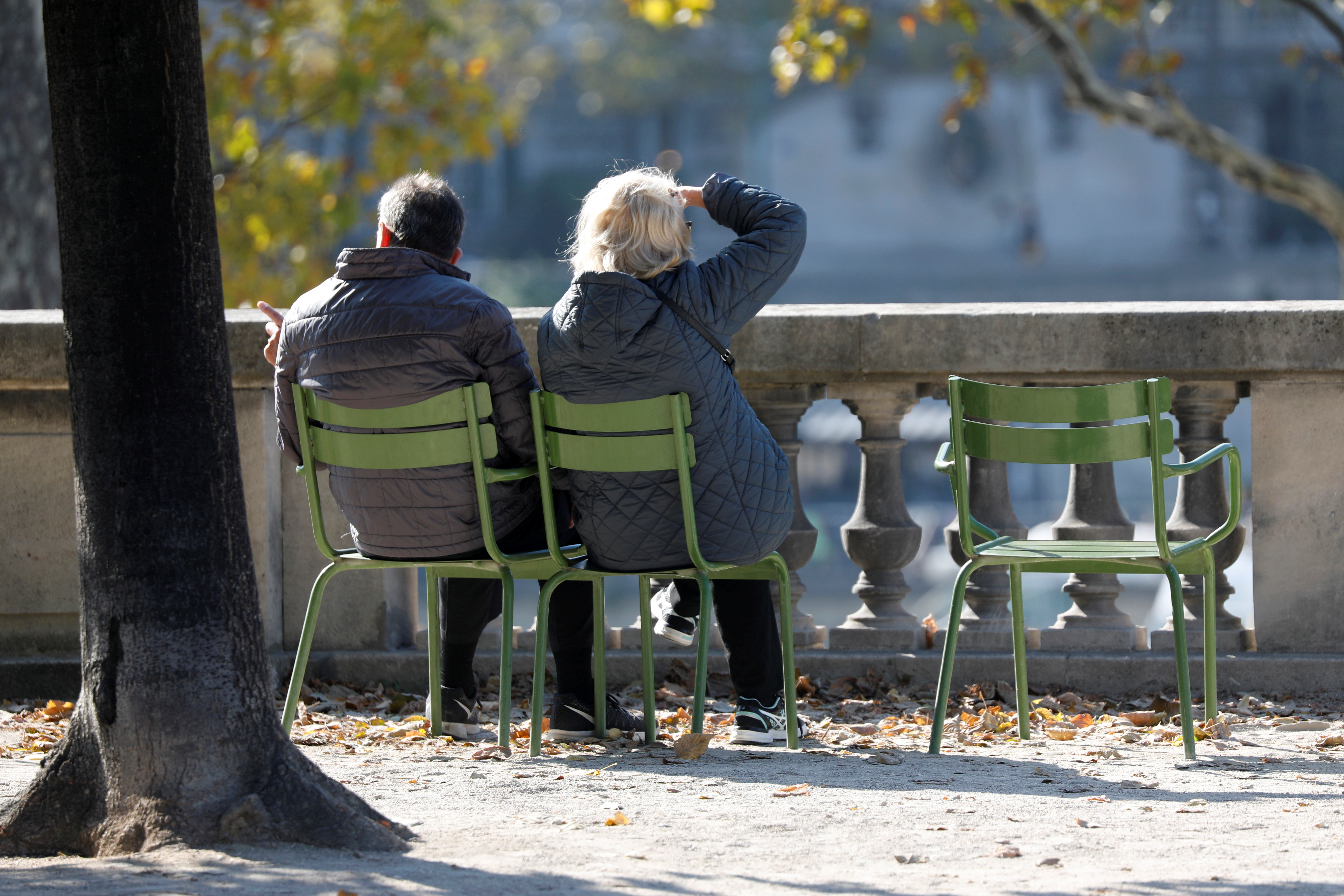 retraites-le-gouvernement-ne-retire-pas-l-age-pivot-du-projet-de-loi