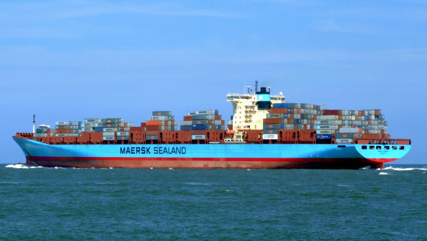 ship dl maersk cargo freight transport trade