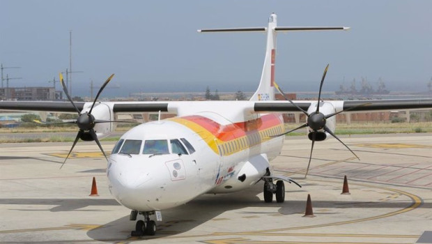 ep archivo   avion de air nostrum que presta el servicio desde melilla