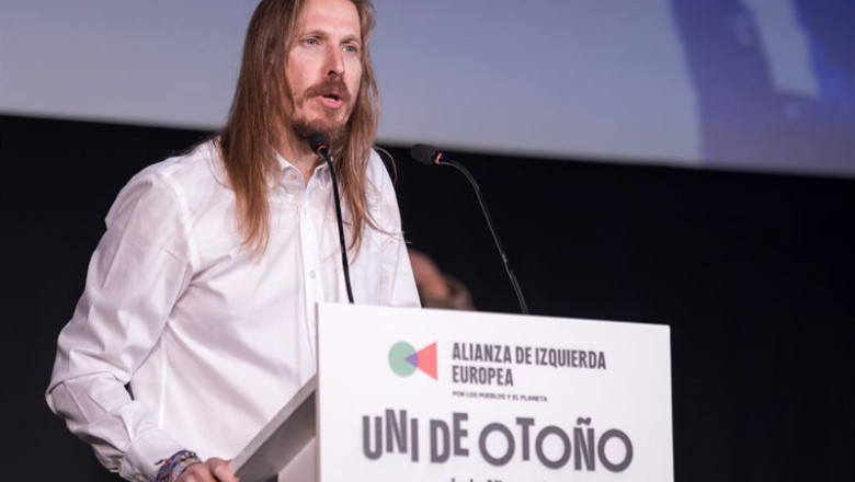 Archivo - El secretario de Organización y portavoz de Podemos, Pablo Fernández, durante una intervención en la Universidad de Otoño de Podemos en el Palacio de la Prensa de Callao, a 19 de octubre de 2025, en Madrid (España). | Diego Radamés - Europa Press - Archivo ep archivo el secretario de organizacion y portavoz de podemos pablo fernandez durante una