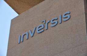 ep archivo logo de inversis en el lateral de un edificio ep archivo logo de inversis en el lateral de un edificio