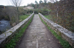 ep archivo   sendero perteneciente a la ruta de los ancares en lugo galicia espana a 31 de octubre
