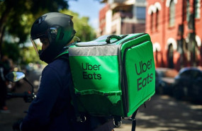 ep archivo   uber eats lanza un servicio de reparto en diez playas espanolas