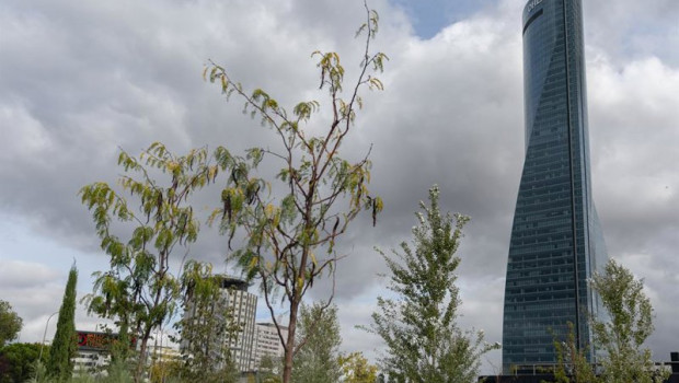 ep archivo vista de la torre espacio a 16 de octubre de 2023 en madrid con el logo de ohla en lo ep archivo vista de la torre espacio a 16 de octubre de 2023 en madrid con el logo de ohla en lo