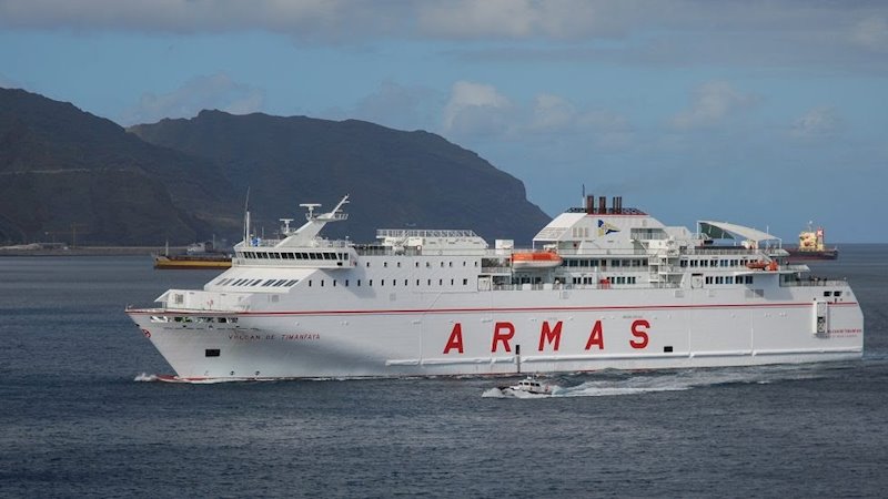 ep barco de naviera armas