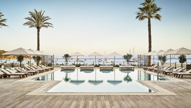 ep dani garcia desembarca en ibiza con bibo en nobu hotel ibiza