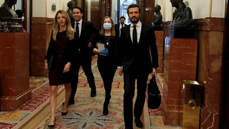 ep el lider del pp pablo casado d su portavoz parlamentaria cayetana alvarez de toledo i y la