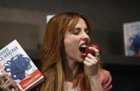ep la actriz leticia dolera presentalibro mordermanzana