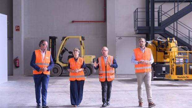 ep la empresa quimica alemana stockmeier presenta su hub industrial a la consellera de industria