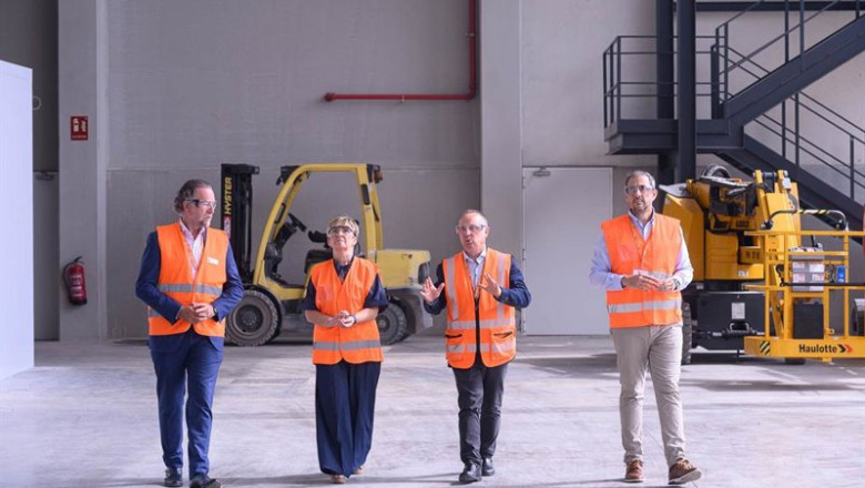 ep la empresa quimica alemana stockmeier presenta su hub industrial a la consellera de industria