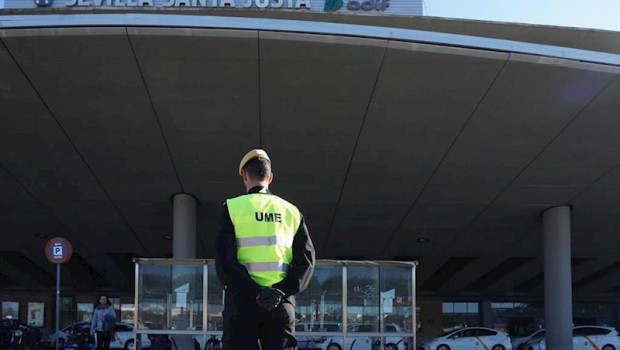 ep la ume en la estacion de santa justa de sevilla por el estado de alerta 16 de marzo del 2020
