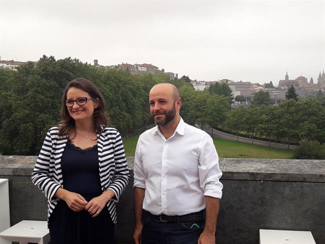 Mónica Oltra y Luís Villares en Santiago | EUROPA PRESS ep monica oltraluis villaressantiago