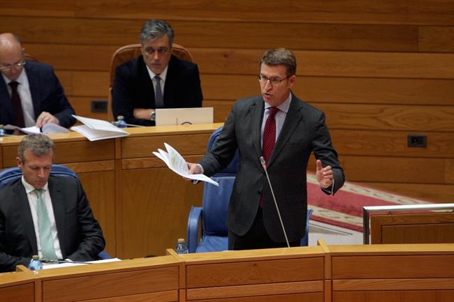 El presidente da Xunta, Alberto Núñez Feijóo, en el pleno del Parlamento. | CONCHI PAZ ep presidente da xunta alberto nunez feijoo enplenoparlamento