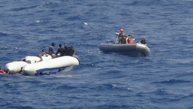 ep rescatemigrantesun naufragioun buquela marina estadounidense