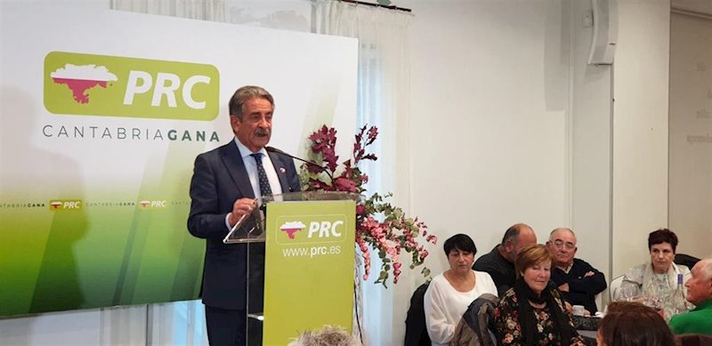 ep revilla en la comida de navidad del prc