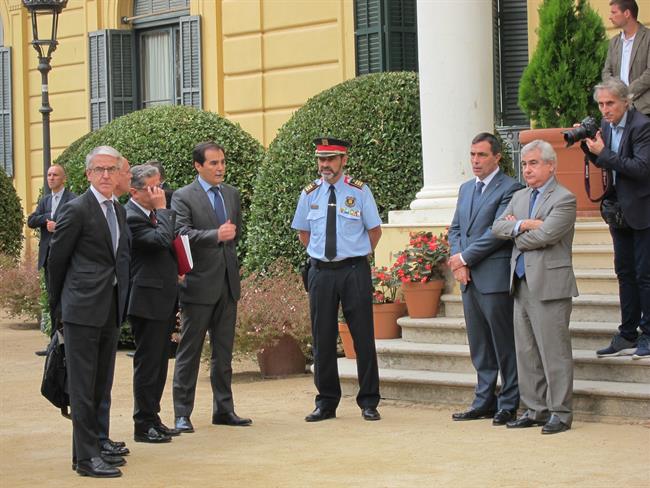 El secretario de Estado de Seguridad J.A.Nieto y el mayor de Mossos J.L.Trapero | EUROPA PRESS ep secretarioestadoseguridad janietomayormossos jltrapero