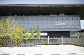 ep vista exterioredificiola sedetelefonica situadola rondala comunicacionmadrid